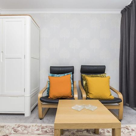 Pass The Keys - Beautiful Flat With Balcony In Swiss Cottage, Londres Exterior foto